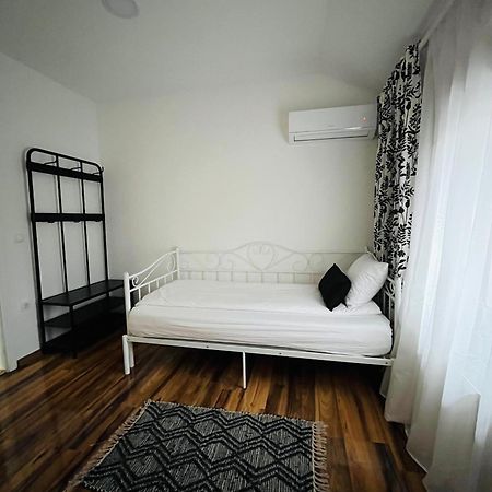 Chalets & Rooms Carda Sebesfok Bezdan Екстериор снимка