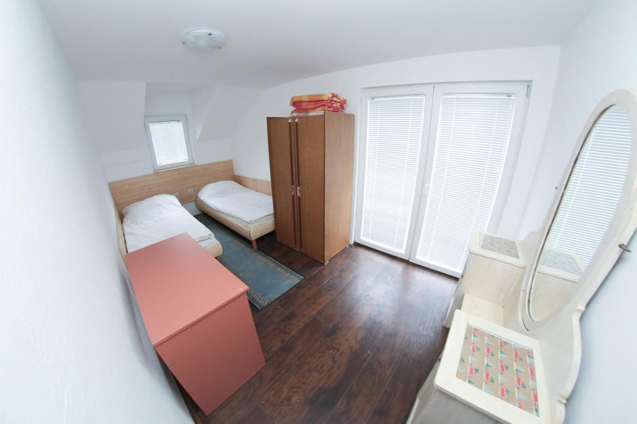 Chalets & Rooms Carda Sebesfok Bezdan Екстериор снимка