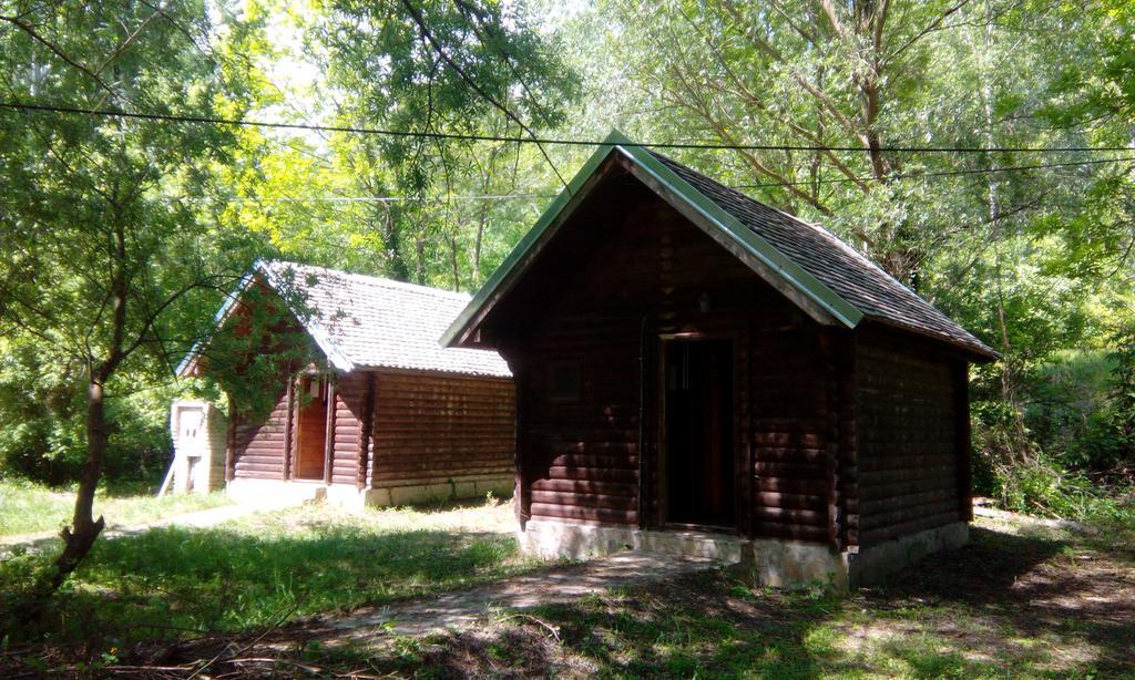 Chalets & Rooms Carda Sebesfok Bezdan Екстериор снимка