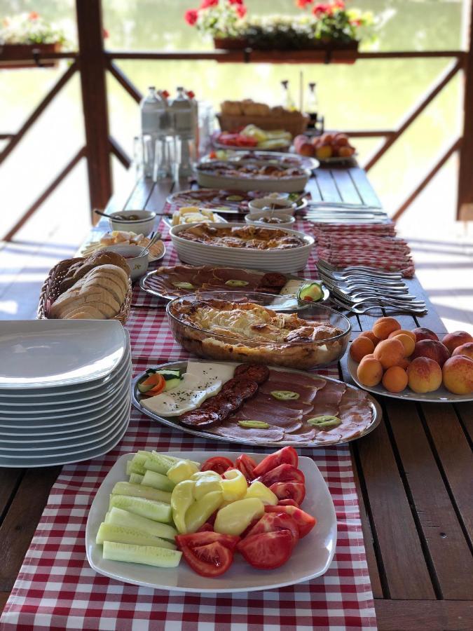 Chalets & Rooms Carda Sebesfok Bezdan Екстериор снимка