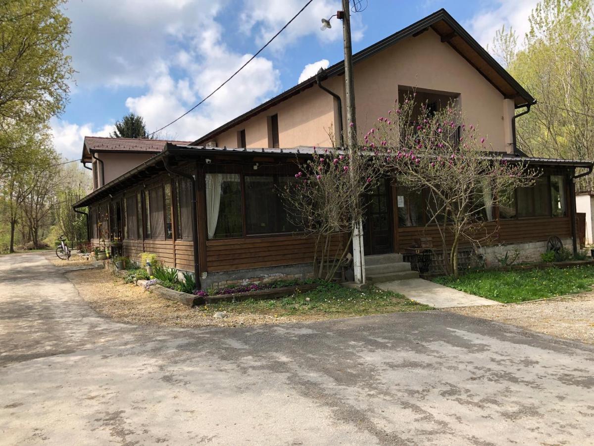 Chalets & Rooms Carda Sebesfok Bezdan Екстериор снимка