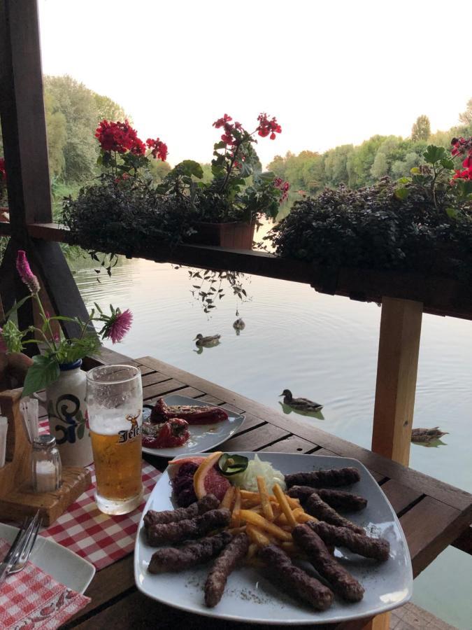 Chalets & Rooms Carda Sebesfok Bezdan Екстериор снимка
